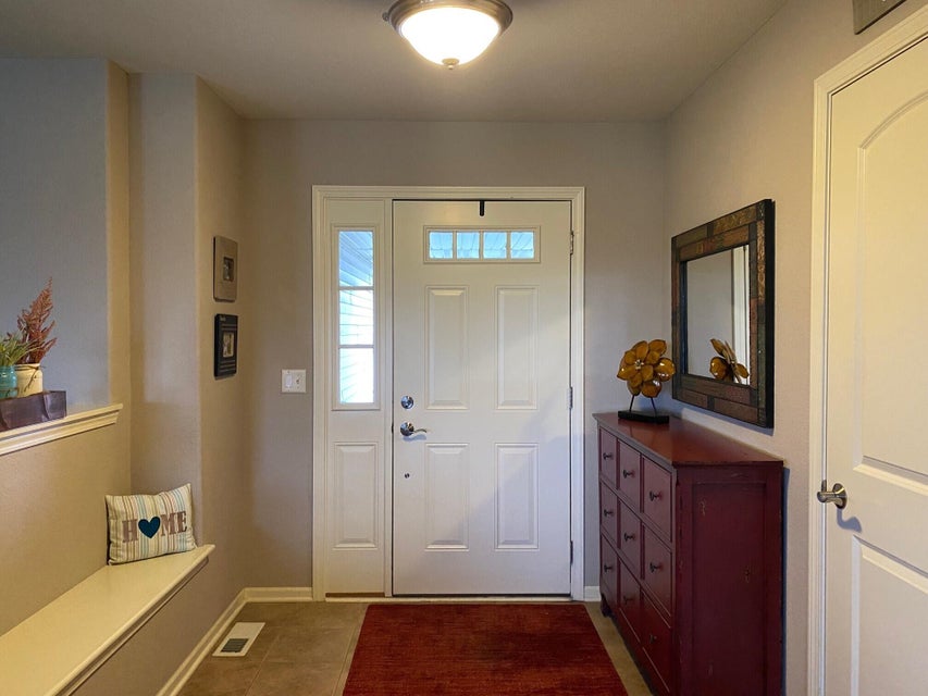 N8202 Woody Ln, Ixonia, WI 53036 MLS 1871748 properties SE Wisconsin