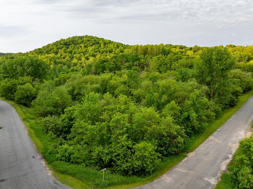 Lot 1 Mccurdy Rd, Holmen, WI 54636 MLS 1877199 properties La Crosse