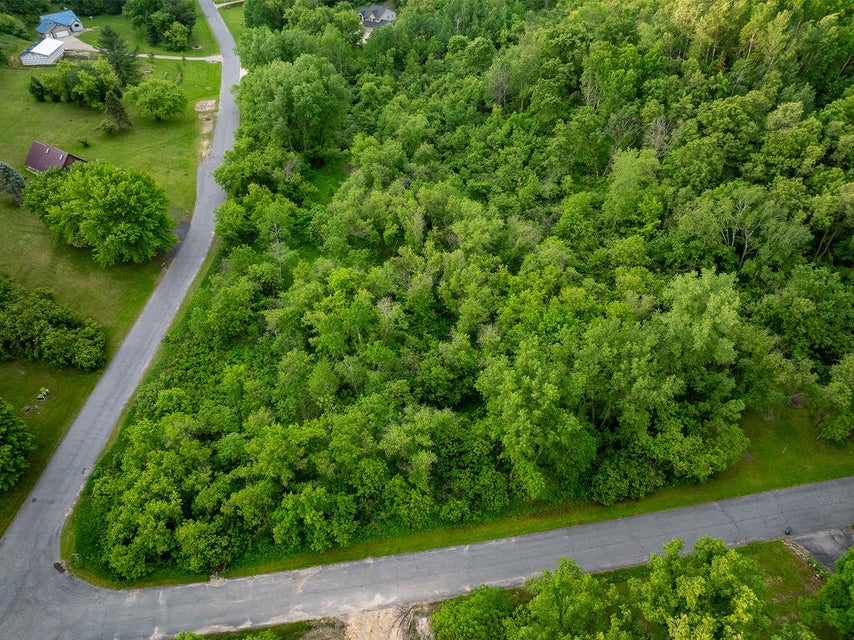 Lot 1 Mccurdy Rd, Holmen, WI 54636 MLS 1877199 properties La Crosse