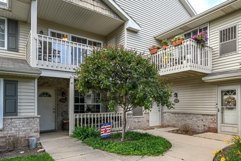 1732 State St D, Union Grove, WI 53182 MLS 1880771 properties SE