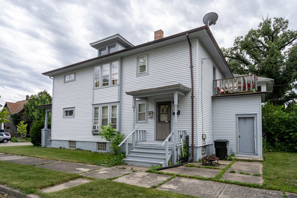 1500 Quincy Ave, Racine, WI 53405 MLS 1881574 properties SE Wisconsin