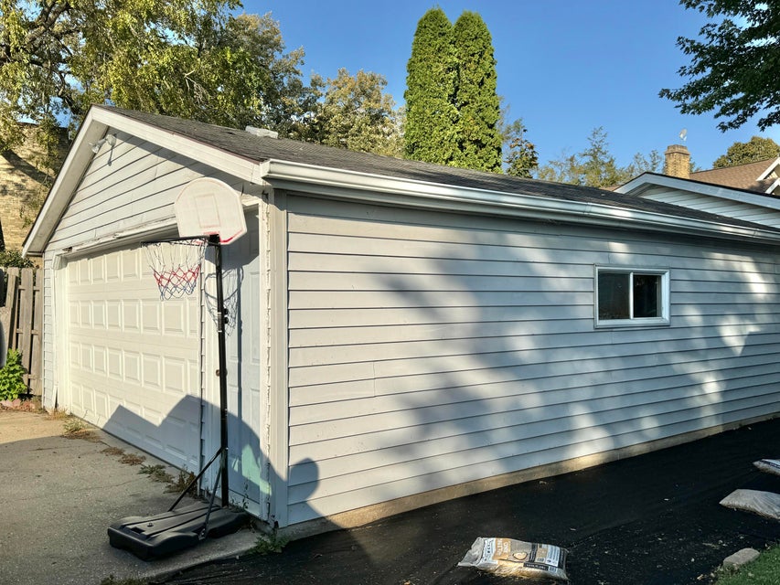 313 S Church St, Watertown, WI 53094 MLS 1895909 properties SE