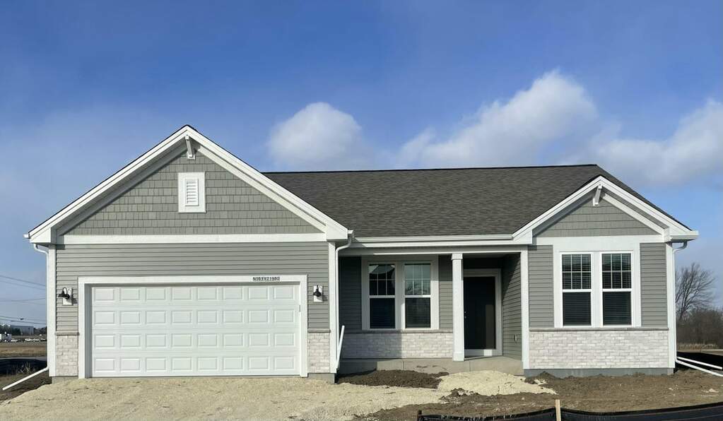 IMG_3269 at N161W21980 Daisy Dr, Jackson, WI 53037