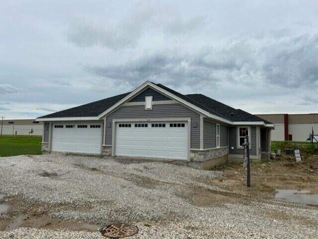 thumbnail_IMG_0120 at 516 Hunter Oaks Blvd #0802, Watertown, WI 53094