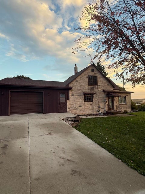 7416 County Highway J