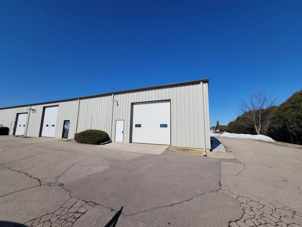 505 S Nathan Ln #4B, Elkhorn, WI 53121