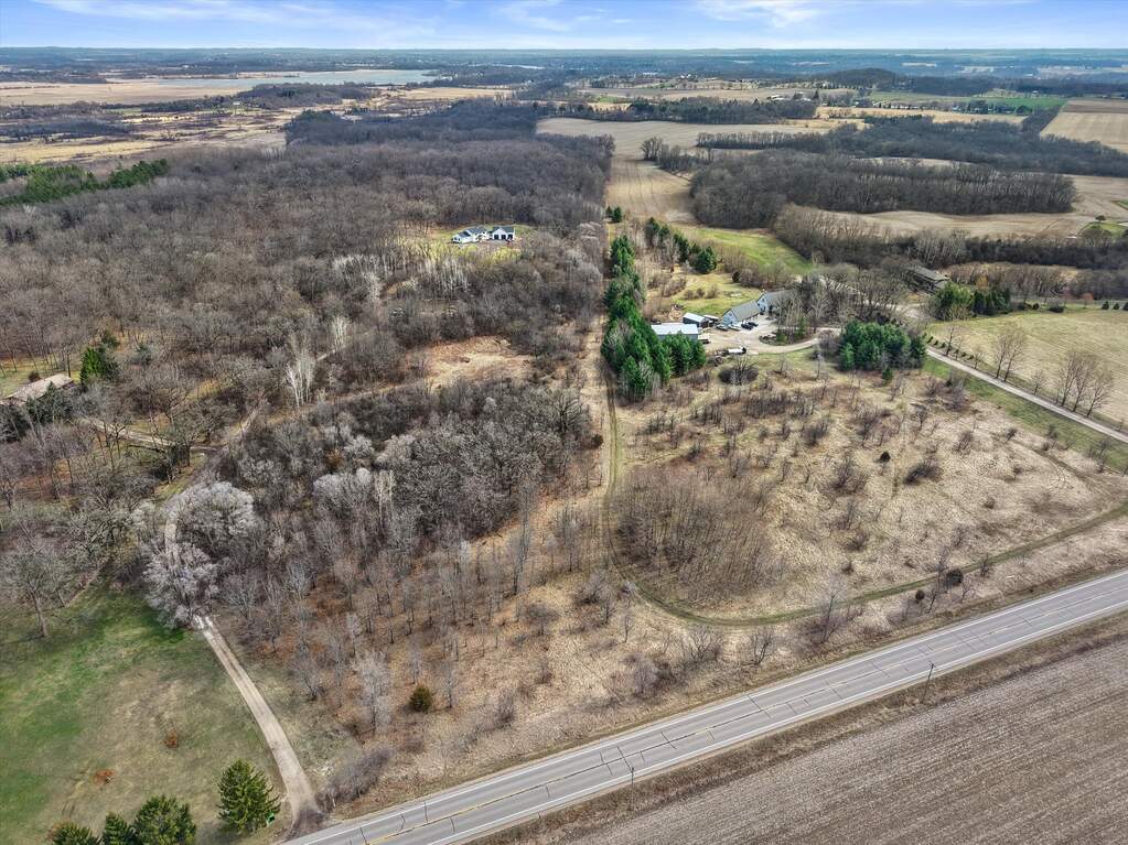 5341 Northwest Hwy, Waterford, WI 53185 - View 3