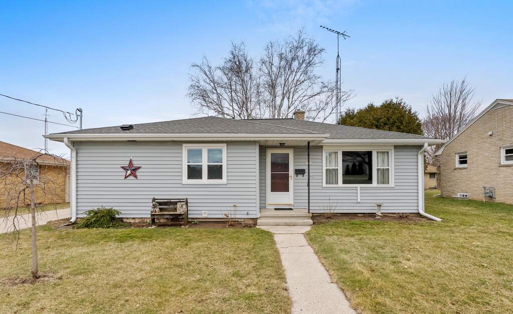 1318 S 24th St, Manitowoc, WI 54220, Manitowoc