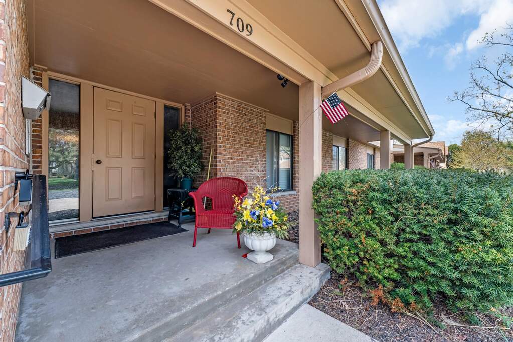 709 S Lake Shore Dr #4H, Lake Geneva, WI 53147 - View 4