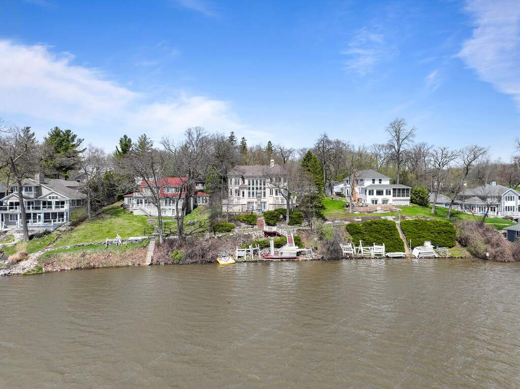 2718 Willow Point Dr, Delavan, WI 53115 - View 5