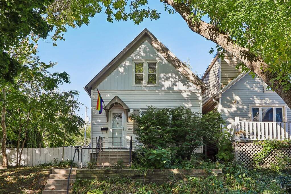 Open Close Signage Booth 2623 N Booth St, Milwaukee, WI 53212 | MLS# 1985610 | @properties SE ...