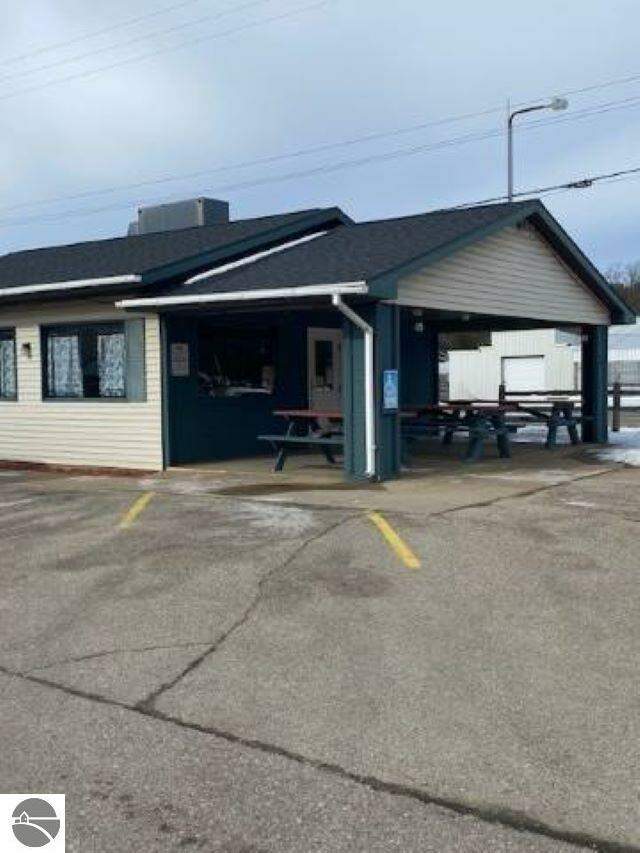 137 N Front Street, Lake City, MI 49651 MLS 1908994 properties