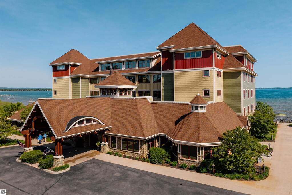 2035 N Us-31 N #2306, Traverse City, MI 49686, Traverse City