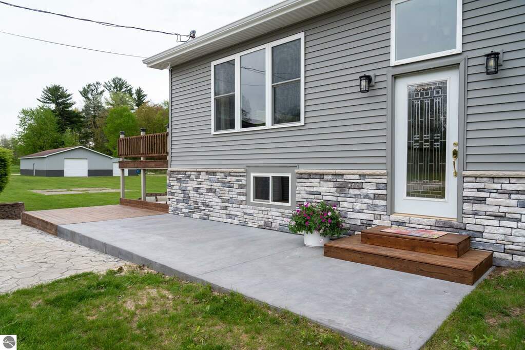 7150 E Edgar Road, Vestaburg, MI 48891 MLS 1922141 properties REMI Christie's