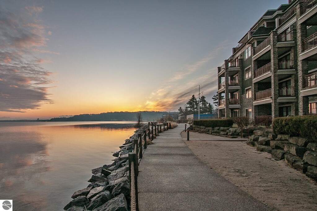2035 N Us-31 N #2308, Traverse City, MI 49686 - View 3