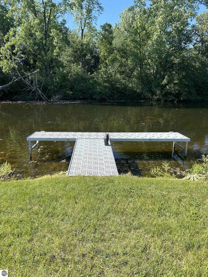 1190 Clubhouse Drive, Lake Isabella, MI 48893 MLS 1922913