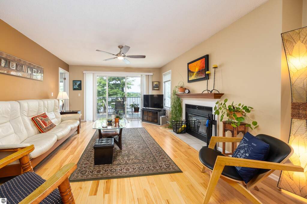 730 Centre Place #18, Traverse City, MI 49686 - More