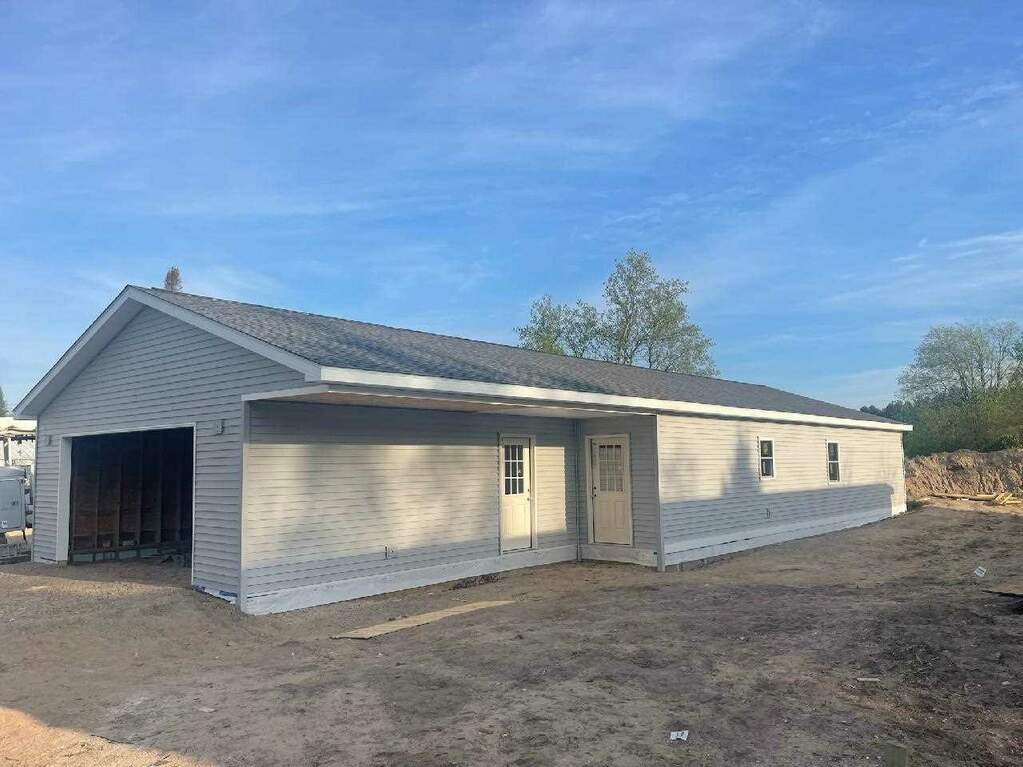 12399 Boyne City Road, Charlevoix, MI 49720 MLS 472751 properties