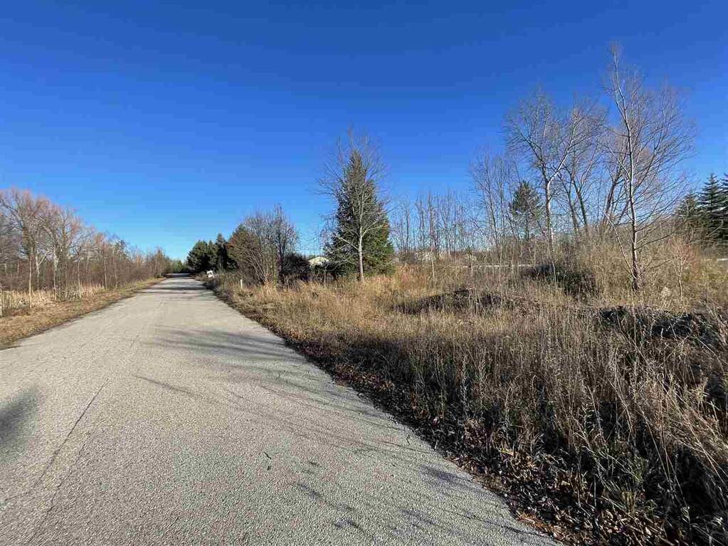 11640 Us 31 N Highway, Charlevoix, MI 49720, Charlevoix