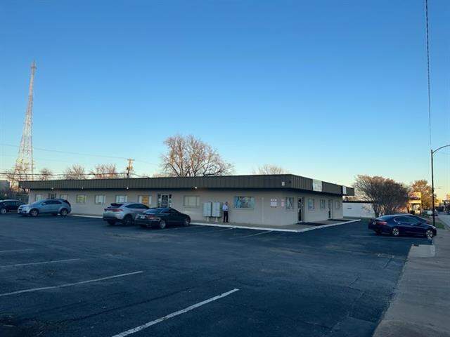 623 W Main Street, Arlington, TX 76010 - View 3