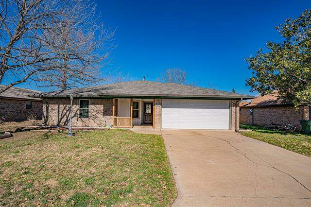117 Pecos Street, Glen Rose, TX 76043 | MLS# 20240728 | @properties ...