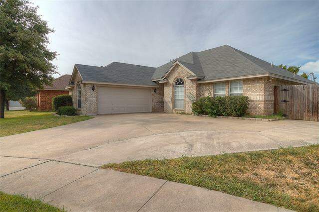 7655 Cypress Court North Richland Hills TX 76182 MLS# 20489772 7655 Cypress Court North Richland Hills TX 76182 MLS# 20489772