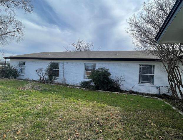 1405 W Storey Street, San Saba, TX 76877 - View 6