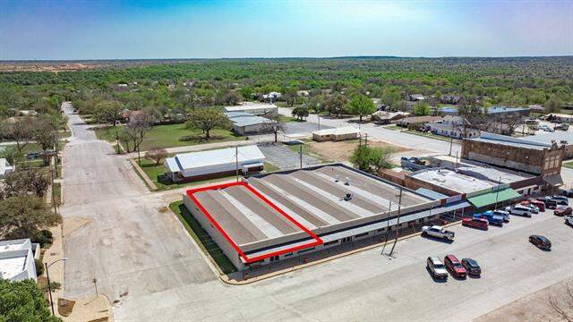 128 N Church Street, Jacksboro, TX 76458 - View 2