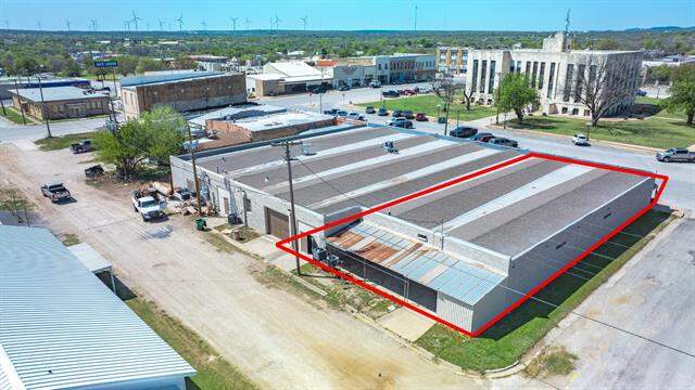 128 N Church Street, Jacksboro, TX 76458 - View 4