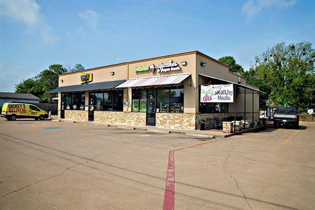 220 S Palestine Street, Athens, TX 75751 - View 2
