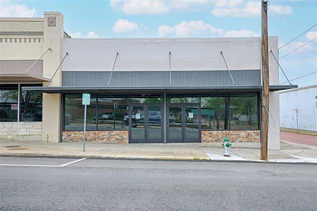 2302 Lee Street, Greenville, TX 75401 - View 2
