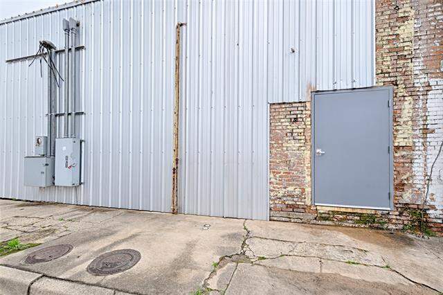 2302 Lee Street, Greenville, TX 75401 - View 6