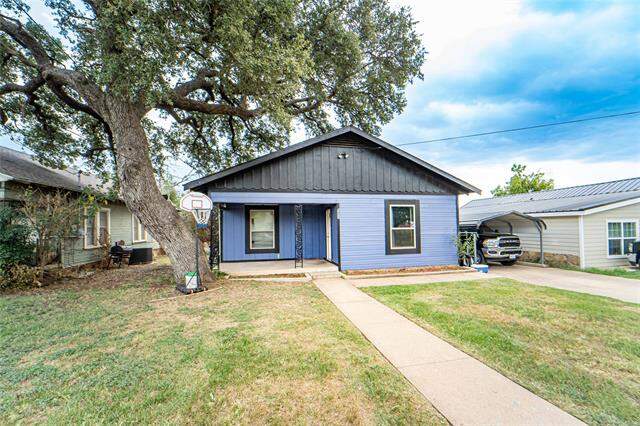 805 E Williams Street, Breckenridge, TX 76424 - View 2