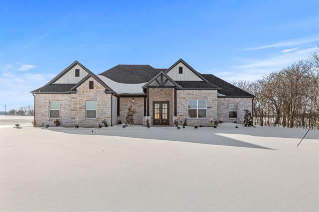 73 Dove Landing Road, Valley View, TX 76272