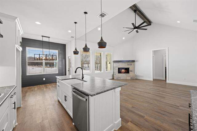 73 Dove Landing Road, Valley View, TX 76272 - More