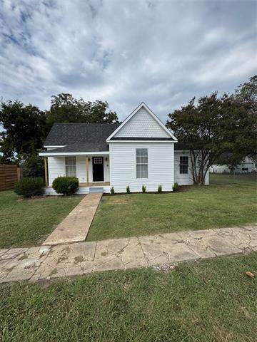 306 N College Street, Howe, TX 75459, Howe