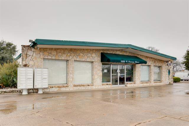 3600 W Pioneer Parkway #15, Pantego, TX 76013, Pantego