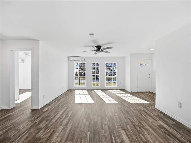 807 Adkins Street, Bowie, TX 76230 - View 2