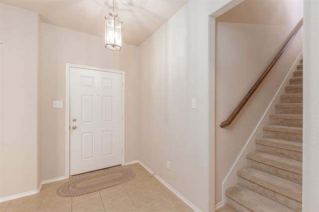 6811 Gamecock Court, Greenville, TX 75402 - View 3