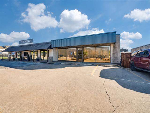 1018 W Main Street, Arlington, TX 76013, Arlington