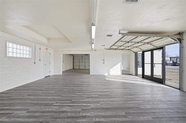 129 N Magnolia Street, Crowley, TX 76036 - View 3