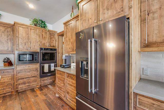 7831 Clark Court, Red Oak, TX 75154 - View 3