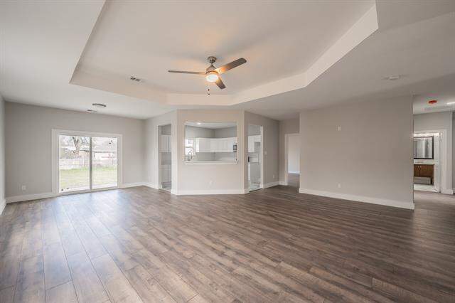 3934 Lee Street, Greenville, TX 75401 - View 6