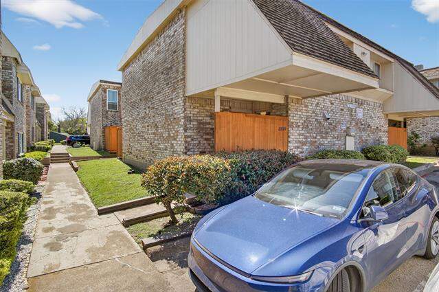 2330 Village North Drive, Richardson, TX 75081 - View 3