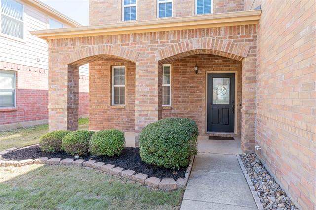 9032 Yellow Cedar Trail, Fort Worth, TX 76244 - View 3
