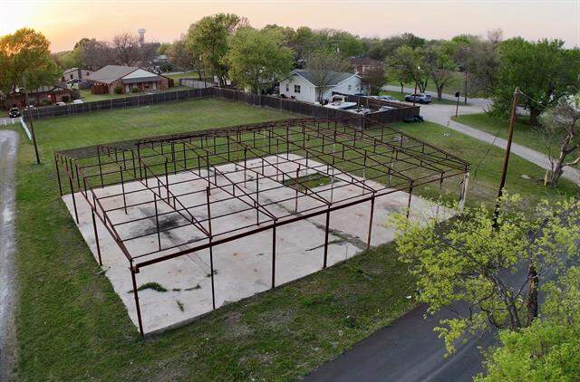103 S Lenard Street, Red Oak, TX 75154 - More