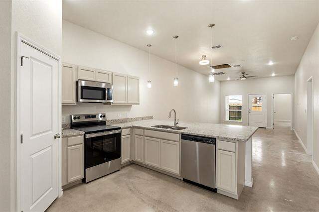 406 W Avenue C #C, Copperas Cove, TX 76522 - View 4