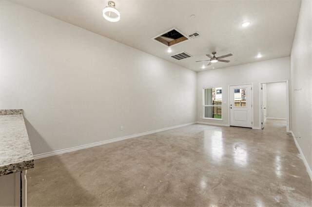 406 W Avenue C #C, Copperas Cove, TX 76522 - More