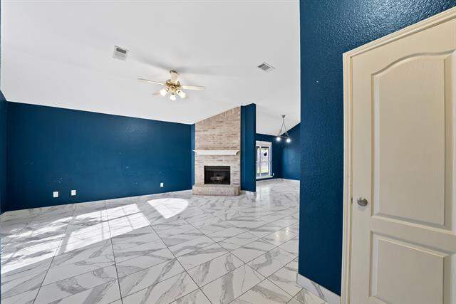 828 Windswept Drive, Cedar Hill, TX 75104 - View 4