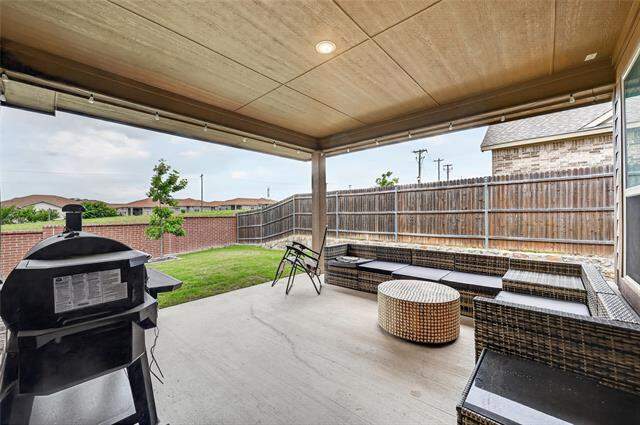 1504 Shindig Court, Weatherford, TX 76087 - View 3